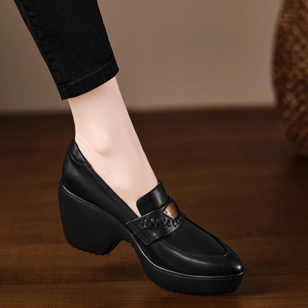 小个子手工女鞋9.5cm~秋季单鞋粗跟尖头高跟防水台头层牛皮黑色女