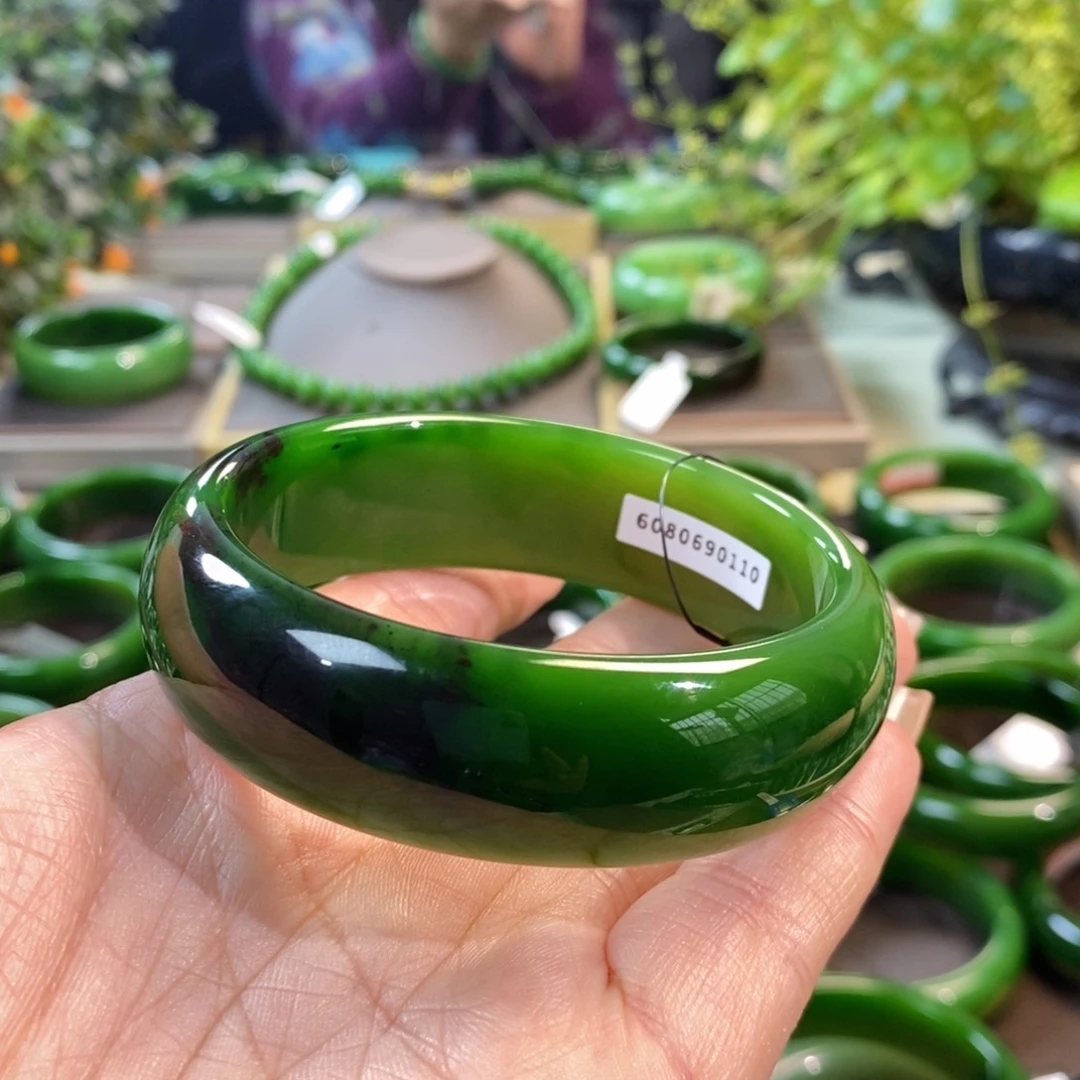 和田玉（碧玉）手镯未镶嵌冰**洁