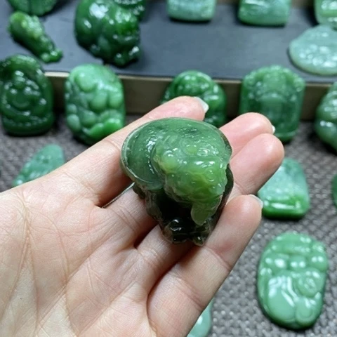 【闪购商品】颈饰未镶嵌和田玉