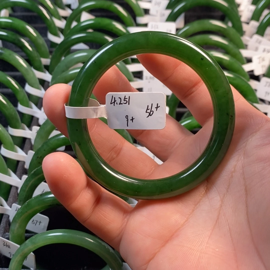 和田玉（碧玉）手镯未镶嵌56