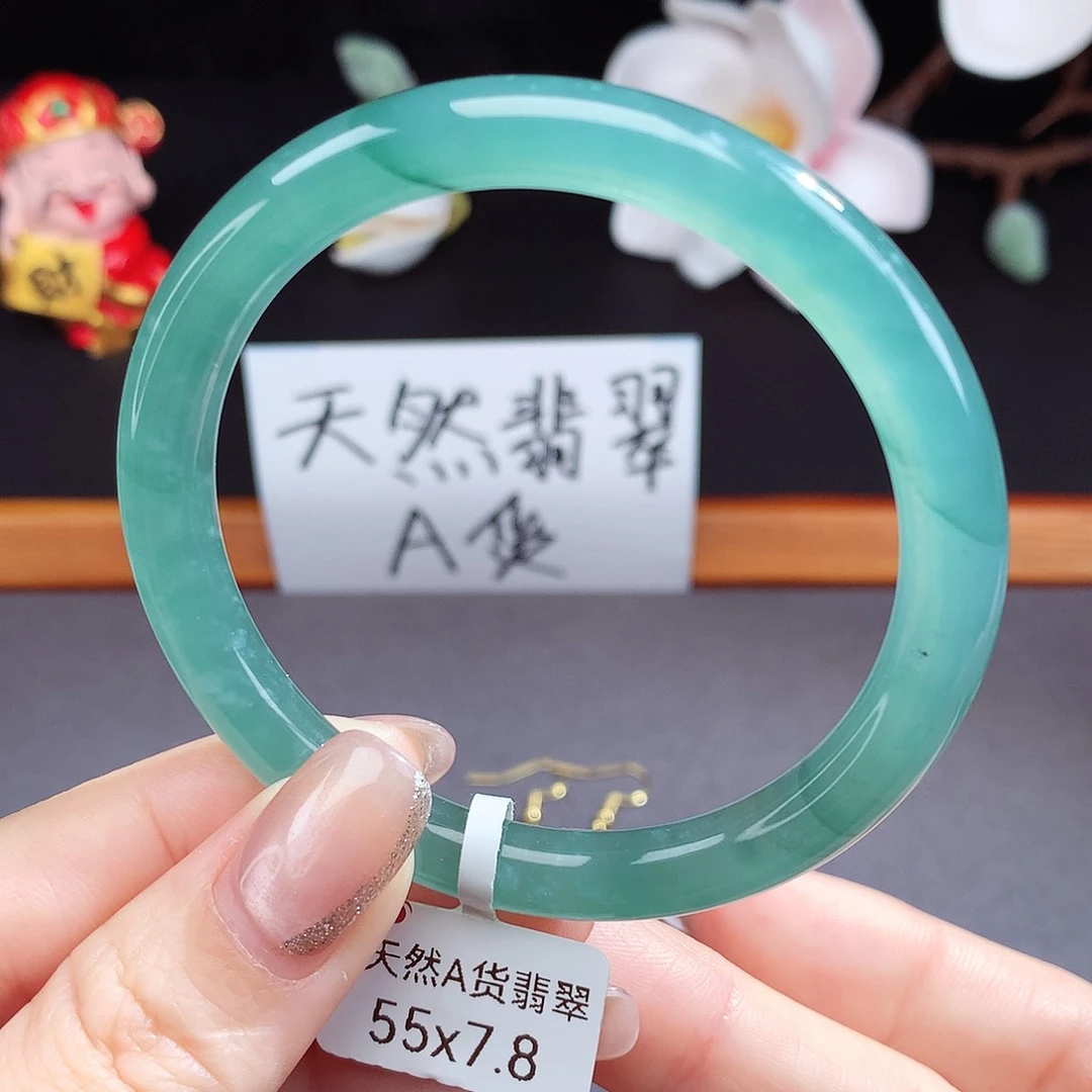 翡翠手镯（圆镯）未镶嵌