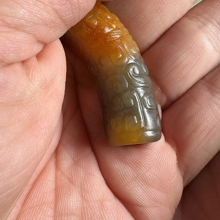 未镶嵌和田玉（糖玉）挂件