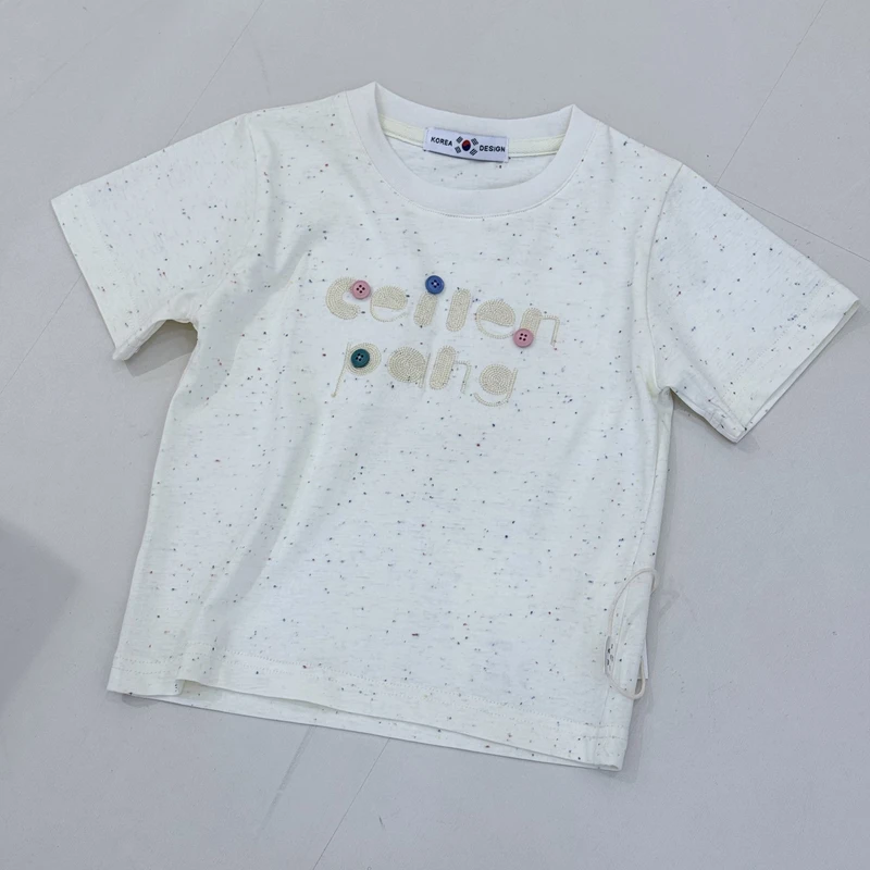 【金樱桃Golden cherry】小童米黄色字母刺绣四粒扣洋气T恤QDD815