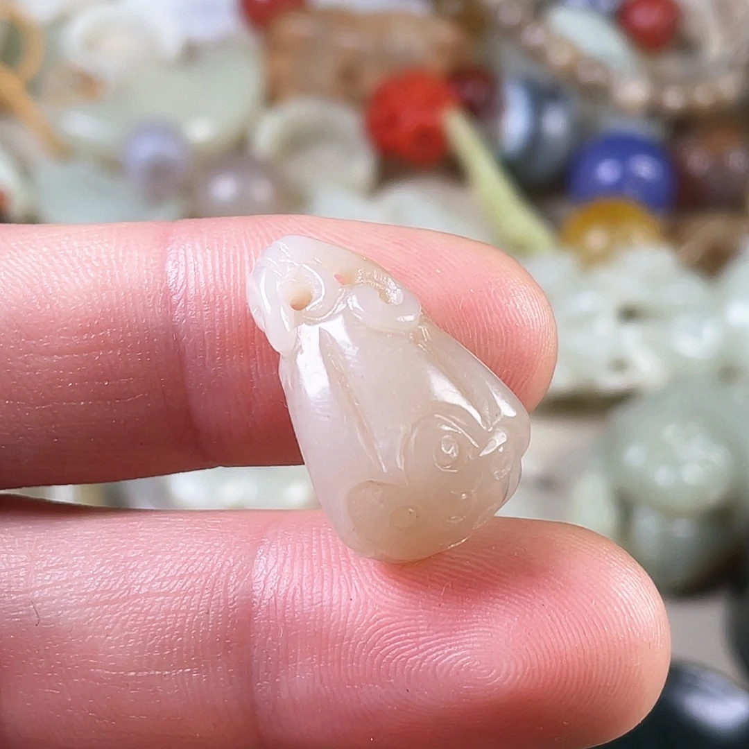 和田玉（糖玉）颈饰未镶嵌