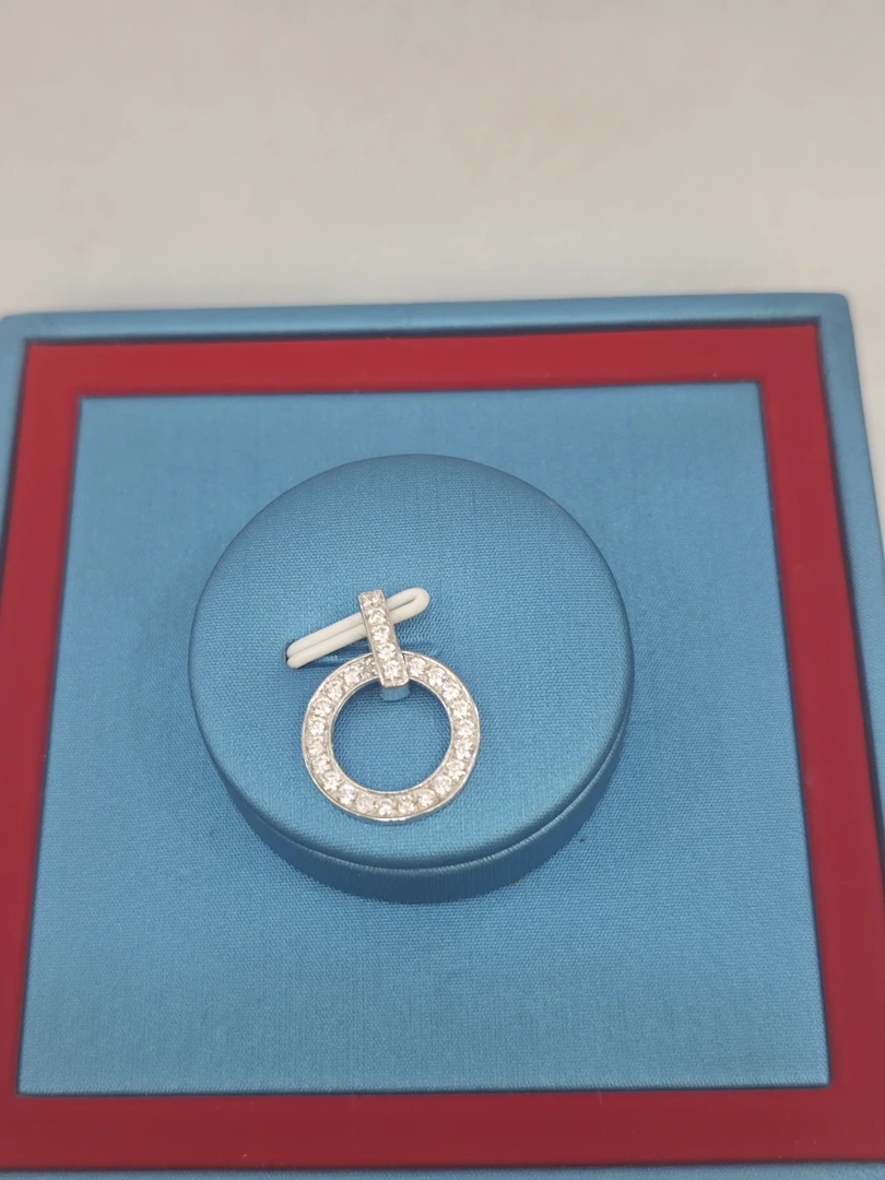 吊坠925银 时尚精品卡家大饼