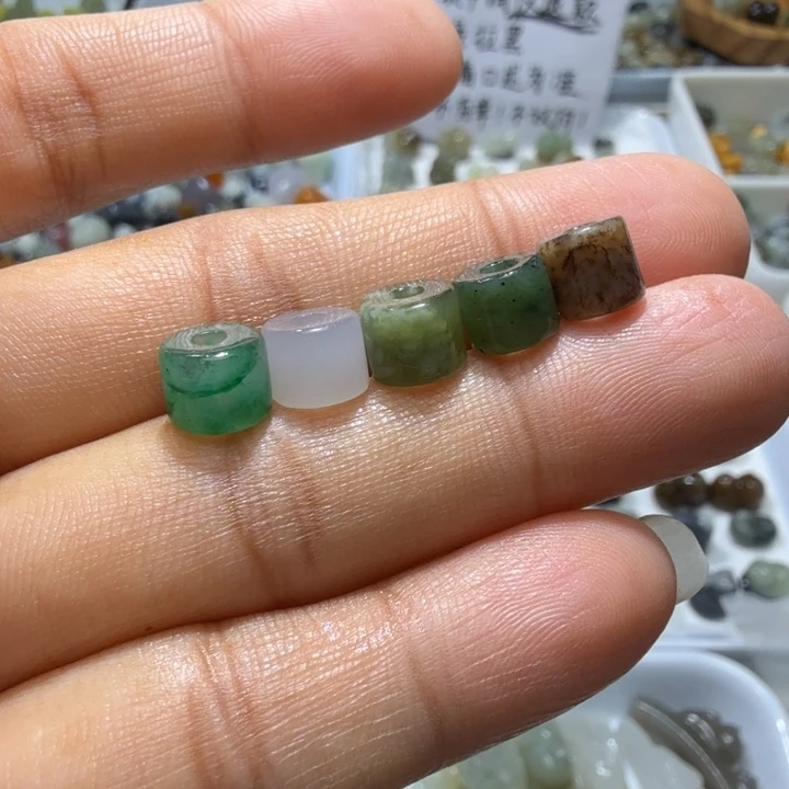 和田玉未镶嵌珠宝奇石