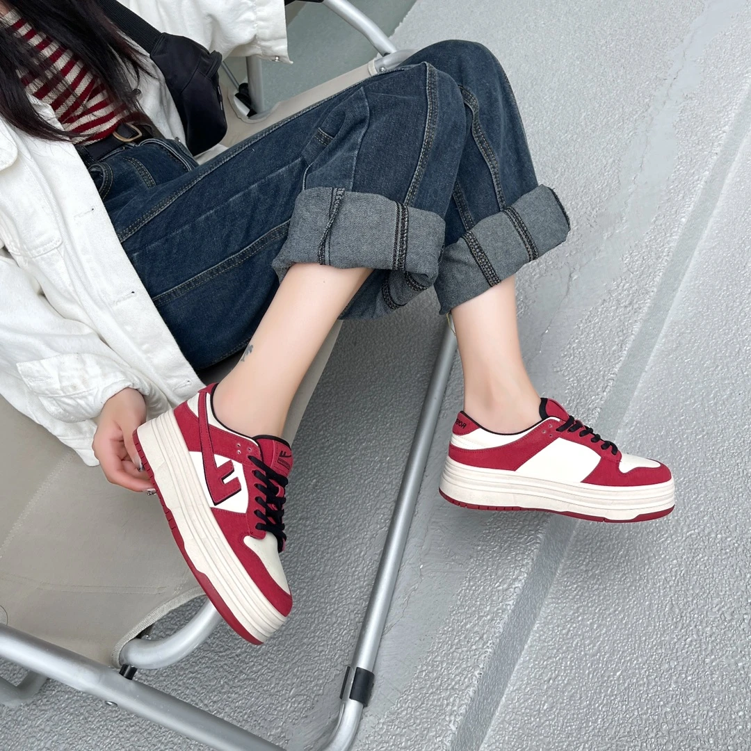 回力【C&B秋季新品】圆头厚底休闲健步板鞋系带时尚四季女鞋休闲女