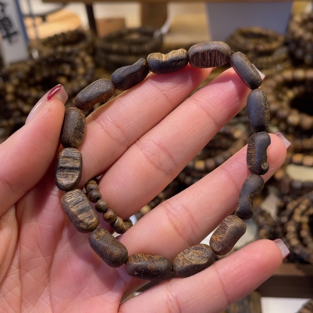 沉香卡8留疤珠6克