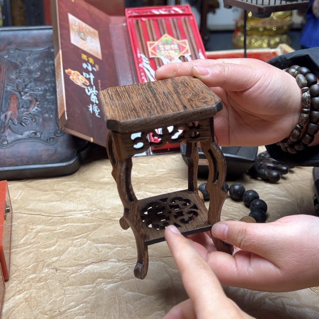 大叶紫檀（黑酸枝木类）