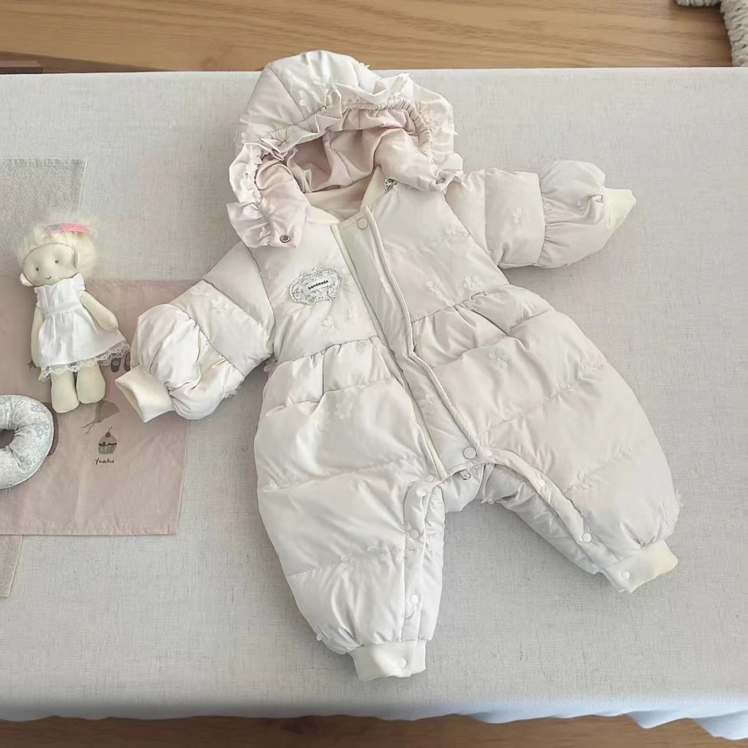 羽绒服连体衣女宝宝衣服冬装精致小花收腰款纯色羽绒服婴幼儿9512