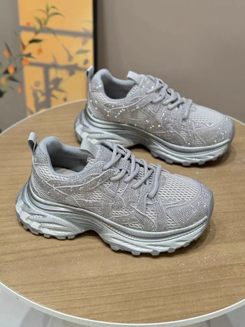 【华小姐】秋冬季新款时尚潮流圆头厚底透气百搭休闲鞋630-1