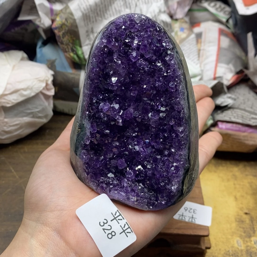 紫晶乌拉圭未镶嵌