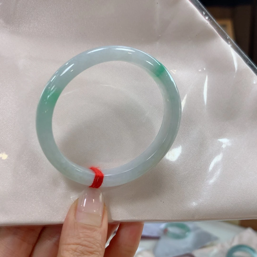 未镶嵌手镯翡翠翡翠