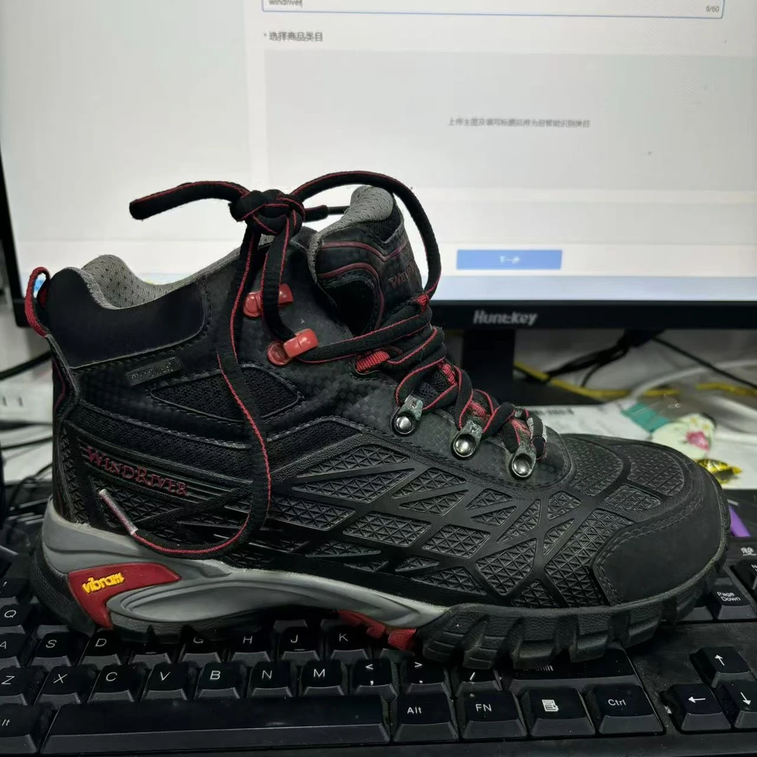 WindRiver 风河运动户外靴防水V底 9.5成新 41码 B031