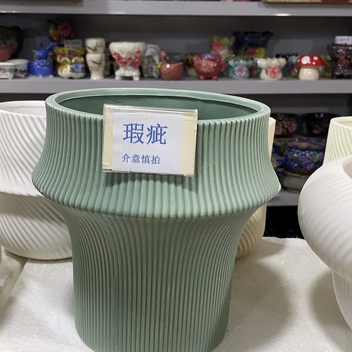 紫砂花盆多肉瑕疵盆有孔。