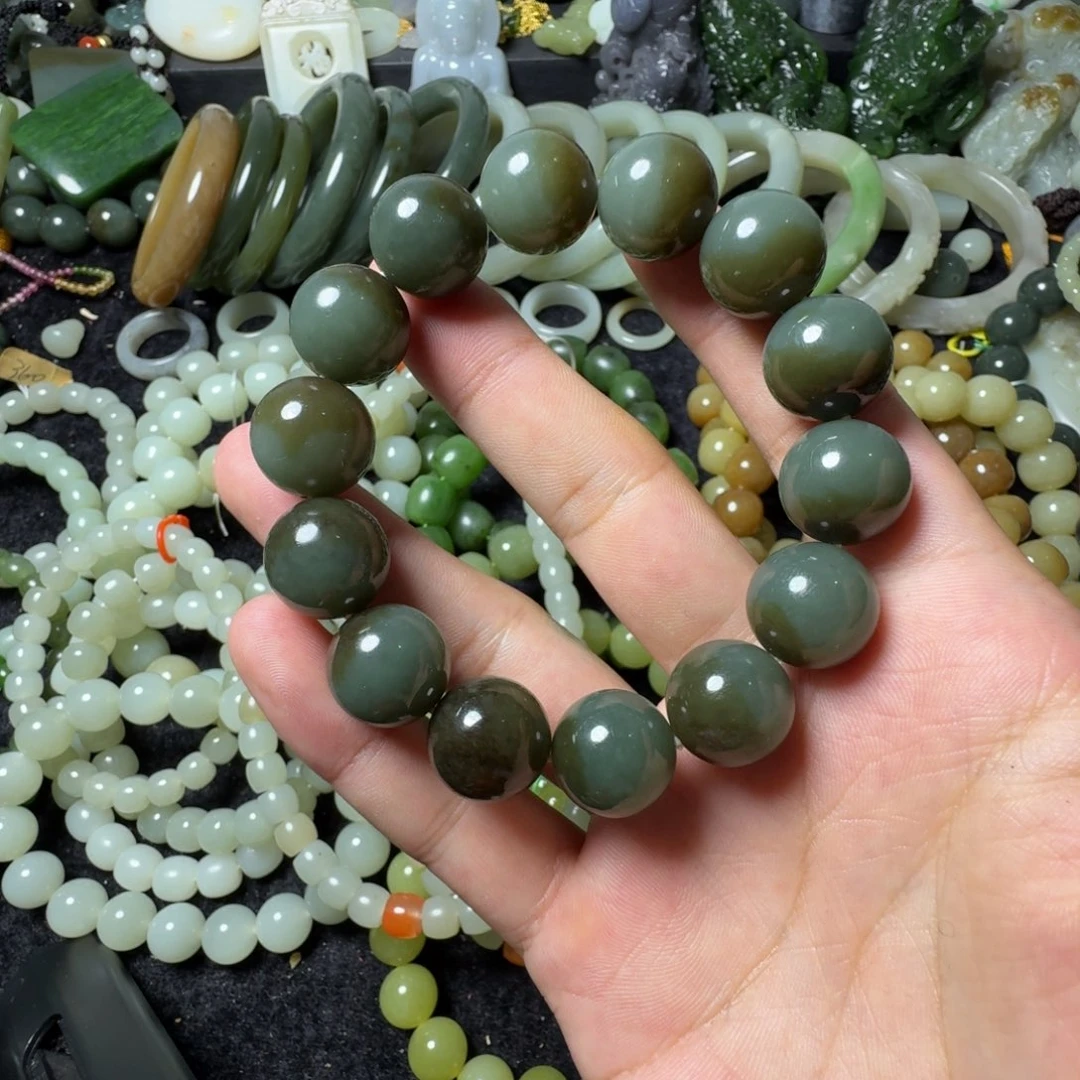 和田玉未镶嵌手串