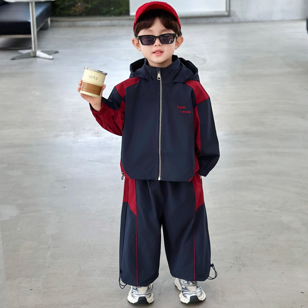 男童秋装套装2025新款儿童冲锋衣外套春秋季户外服男孩运动两件套