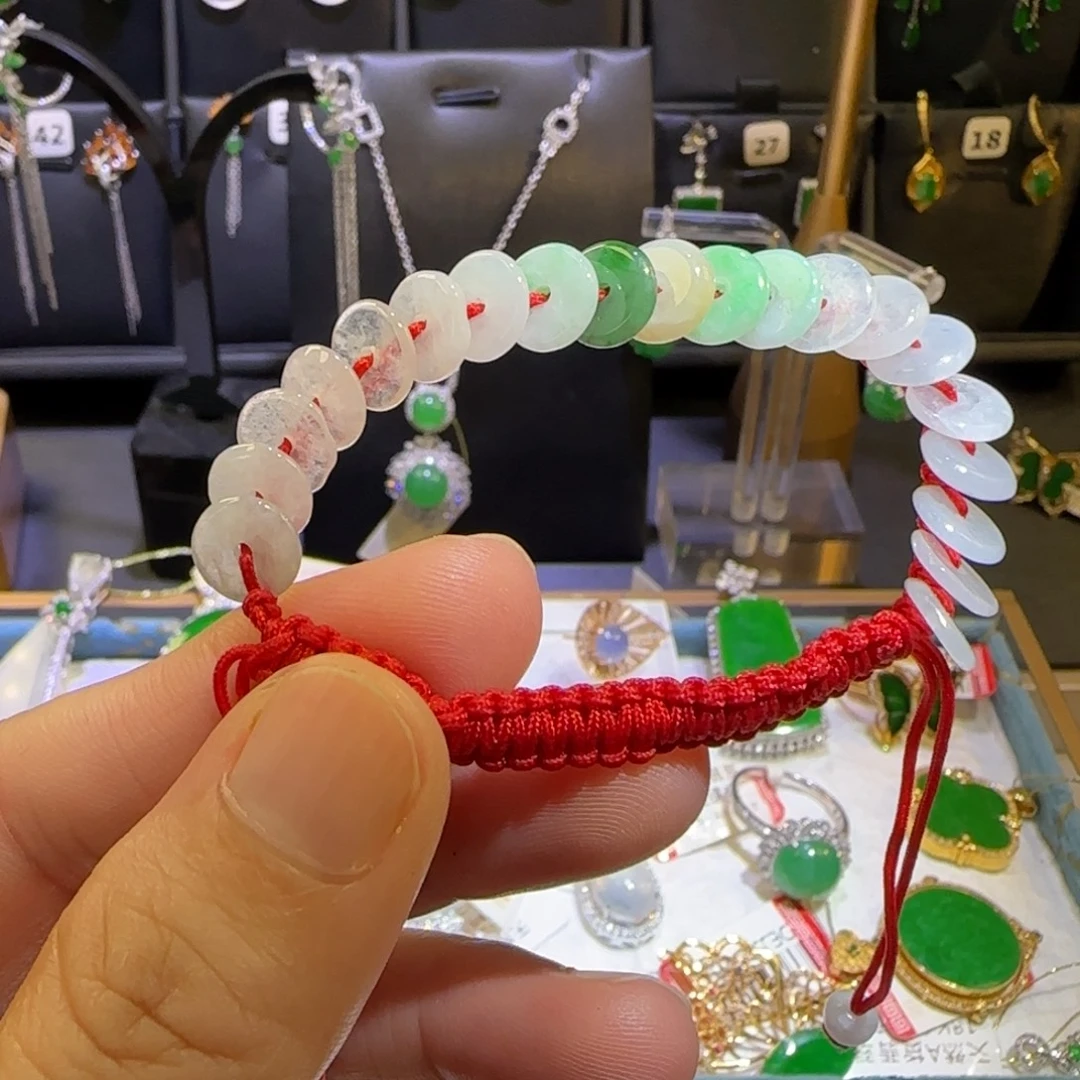 翡翠未镶嵌耳饰手绳