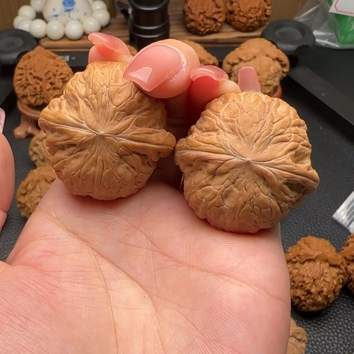 文玩核桃把件铁锤