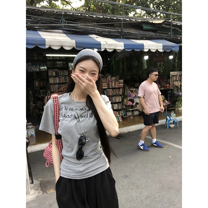 短袖t恤女夏季穿搭灰色修身chic韩系设计感独特绝美显瘦