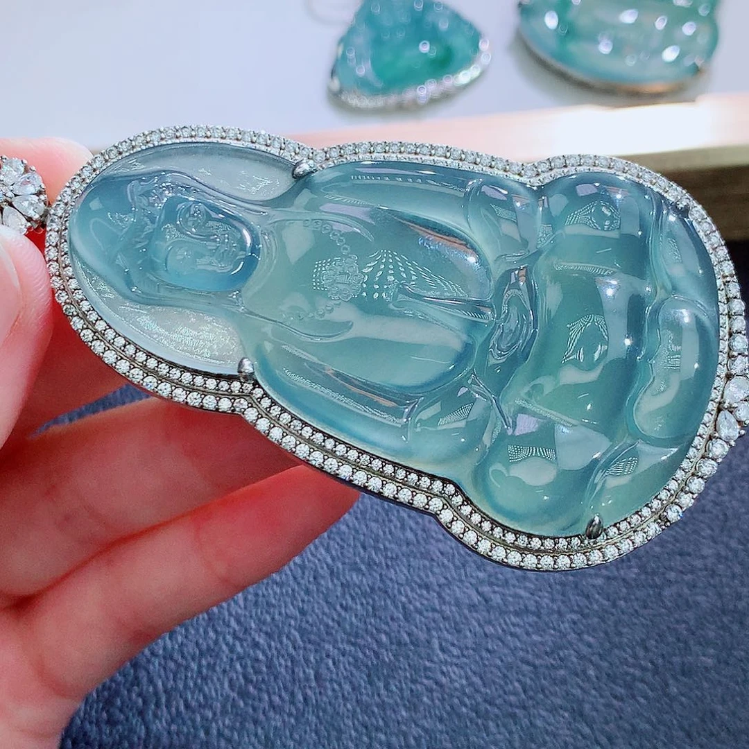 翡翠银S925镶嵌颈饰翡翠