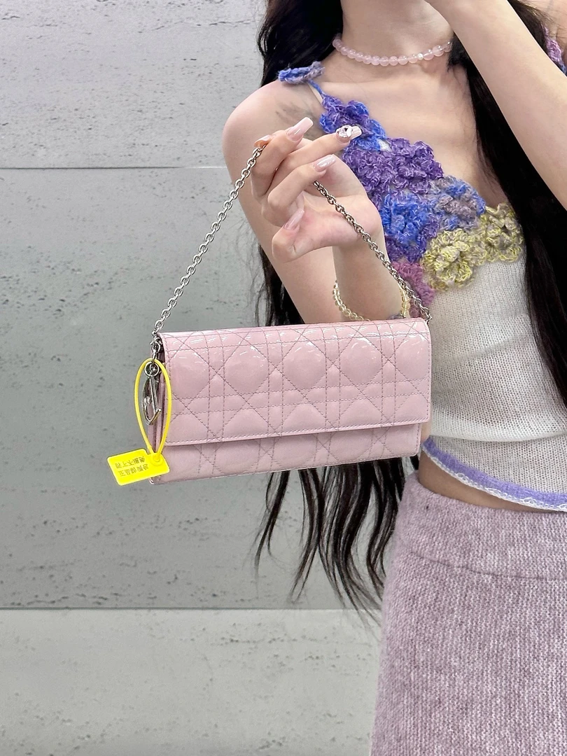 95新 DIOR/迪奥 dior 雪粉色漆皮woc手提包