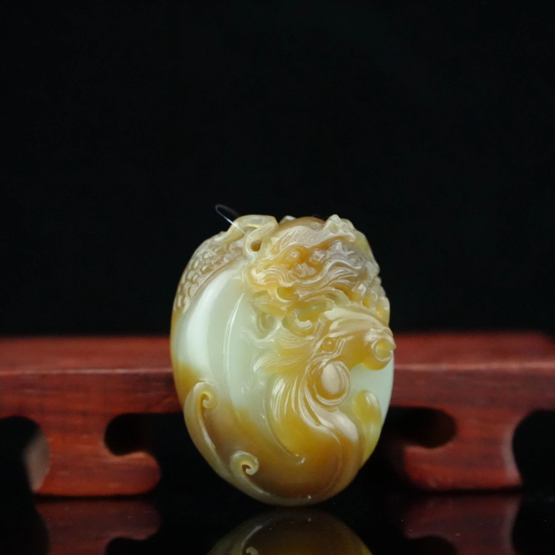 陆飞飞作/和田玉 龙马精神 /朵云轩 LFW4011YF