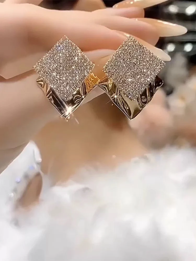 铜合金树脂耳饰 【茹哥】丝绒轻奢⭐️耳钉轻奢小众设计感高级耳环