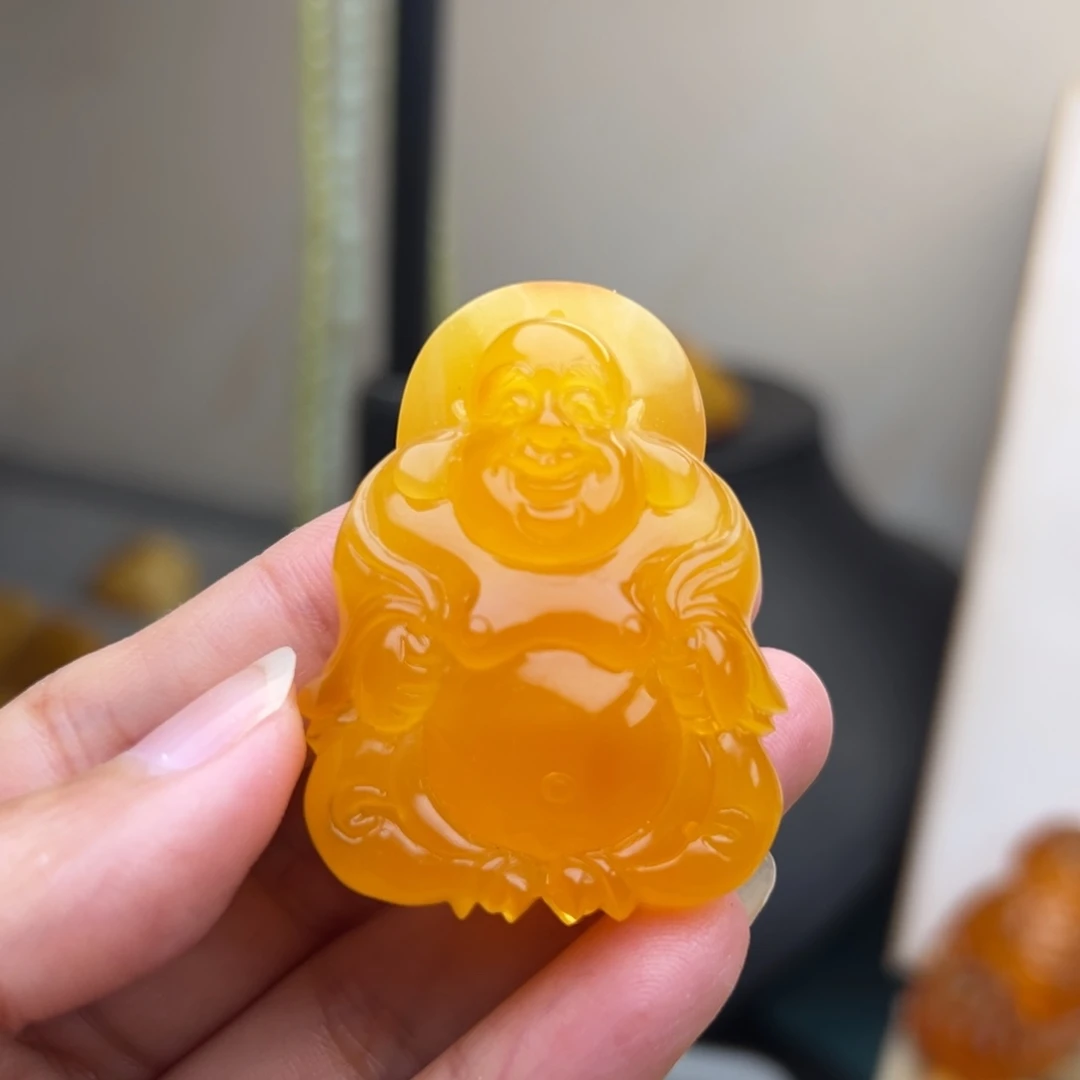 蜜蜡未镶嵌颈饰佛公