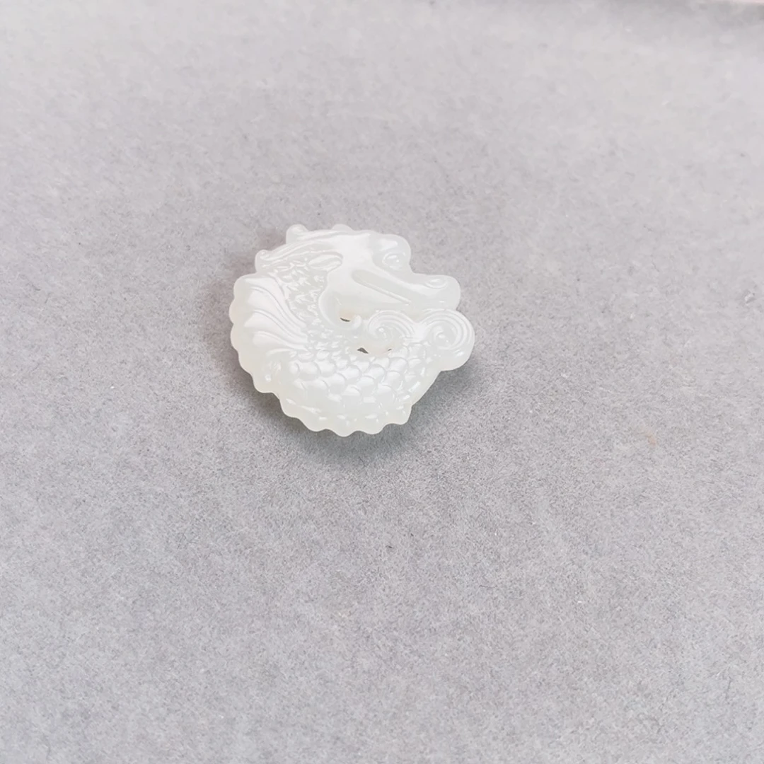 小***&和田玉未镶嵌颈饰