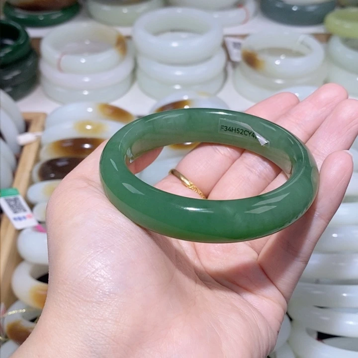 和田玉手镯未镶嵌碧玉镯56