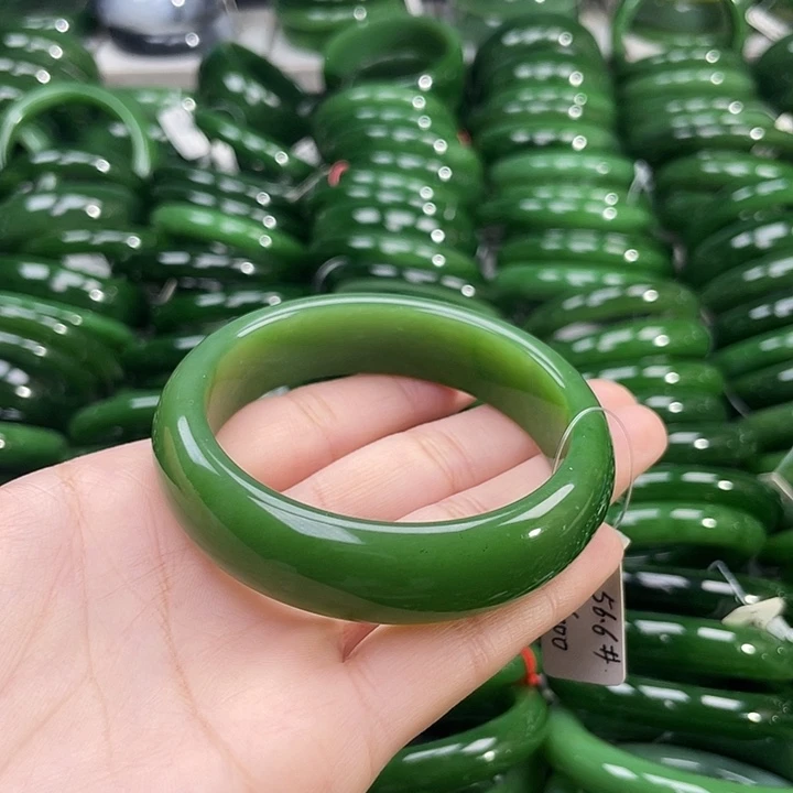 未镶嵌手镯和田玉（碧玉）