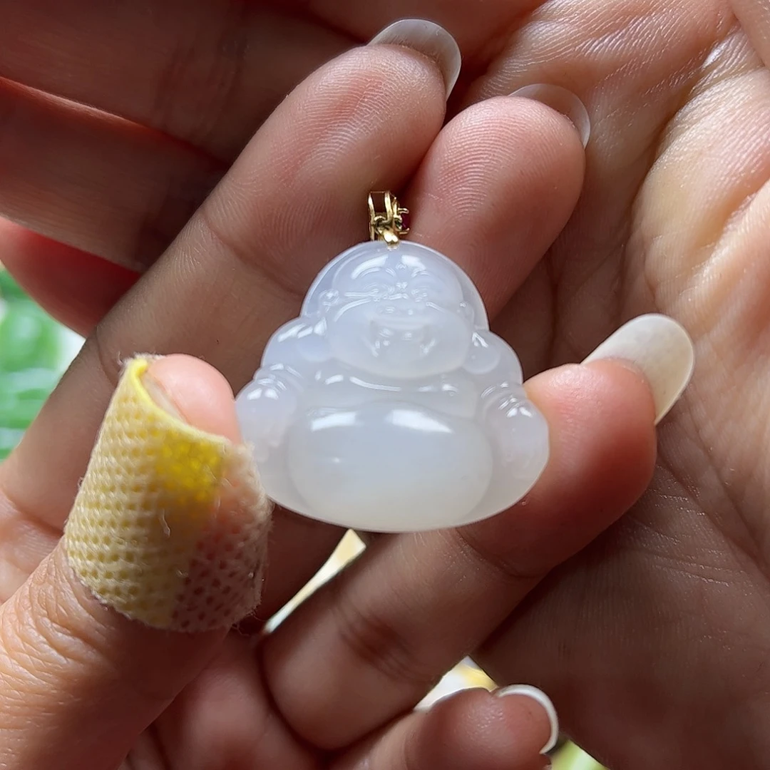 和田玉吊坠18K金镶嵌