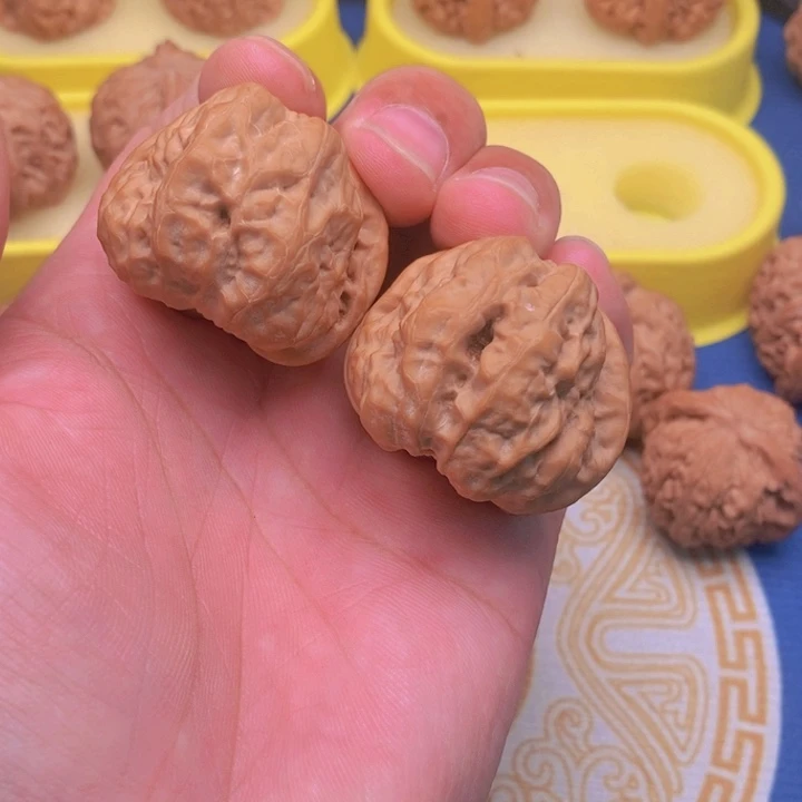 核桃手串/手链?****?蛤蟆头狮子头38尺