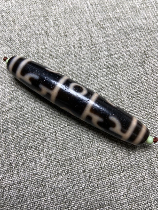 信缘藏古珠莲师三眼珠高油老料珠体油润醇厚钙化自然风化纹