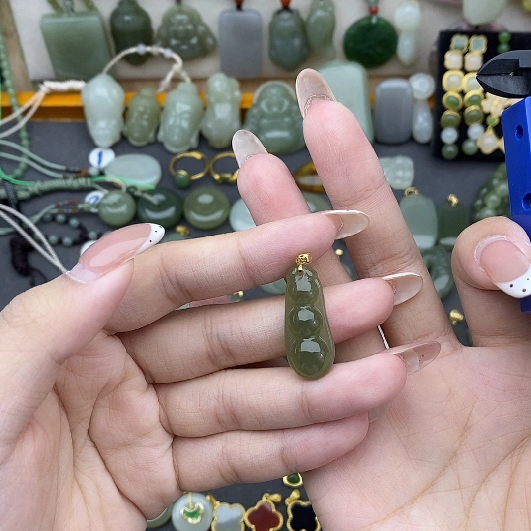 吊坠(不含链)18K金镶嵌和田玉