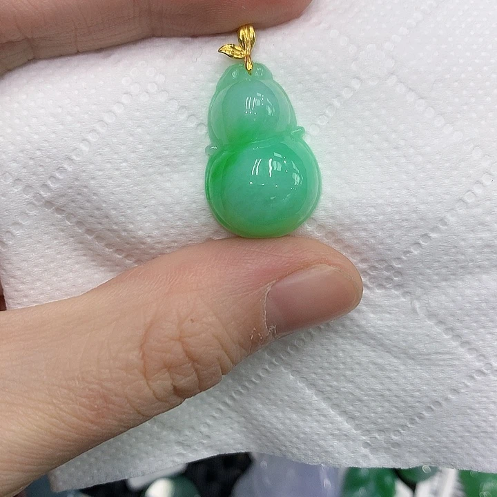 颈饰18K金镶嵌翡翠123456778999