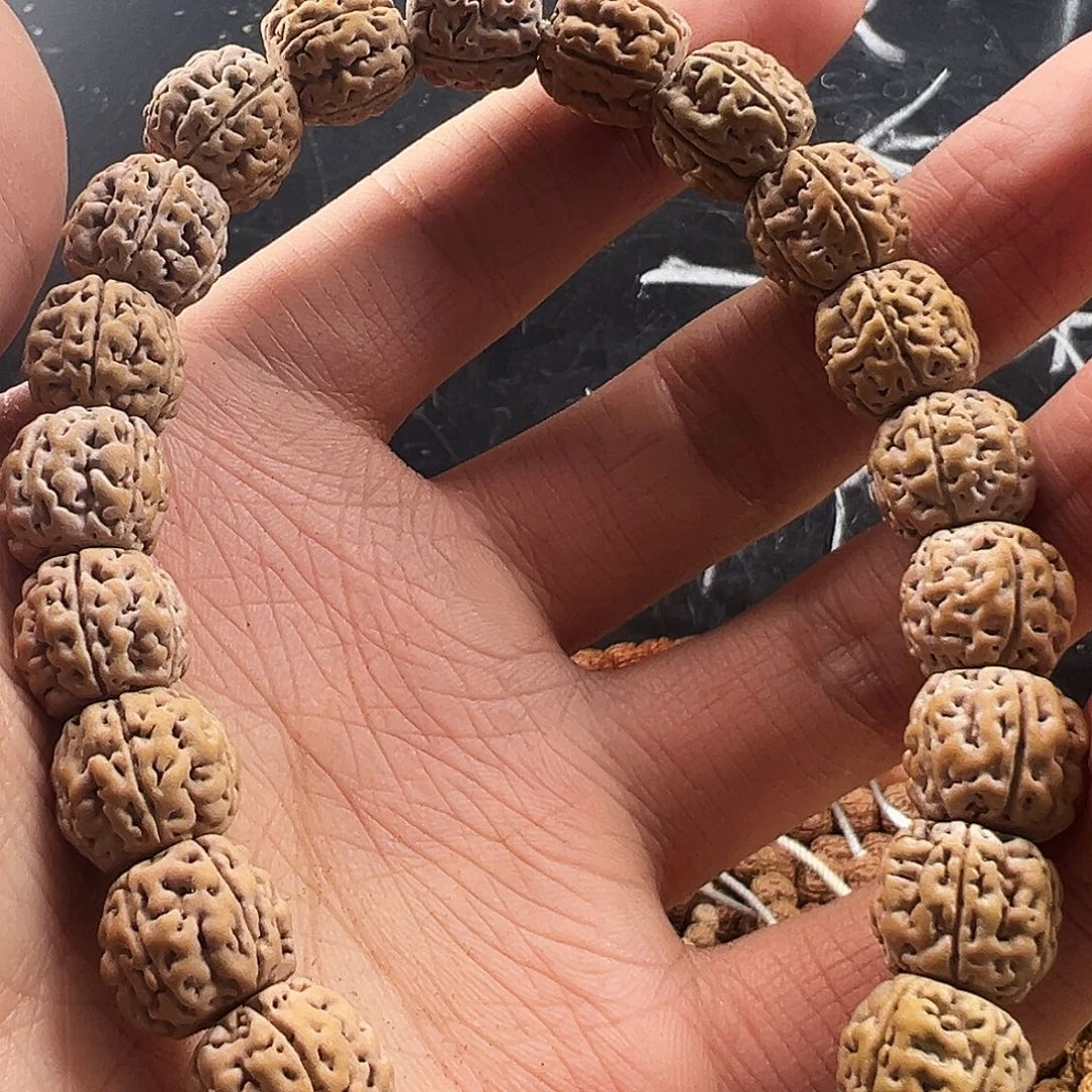 凉***年吊坠金刚菩提龙切盘龙手持11.9