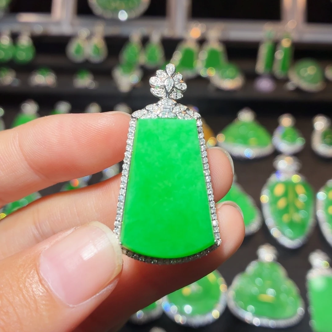 翡翠18K金镶嵌吊坠(不含链)109号