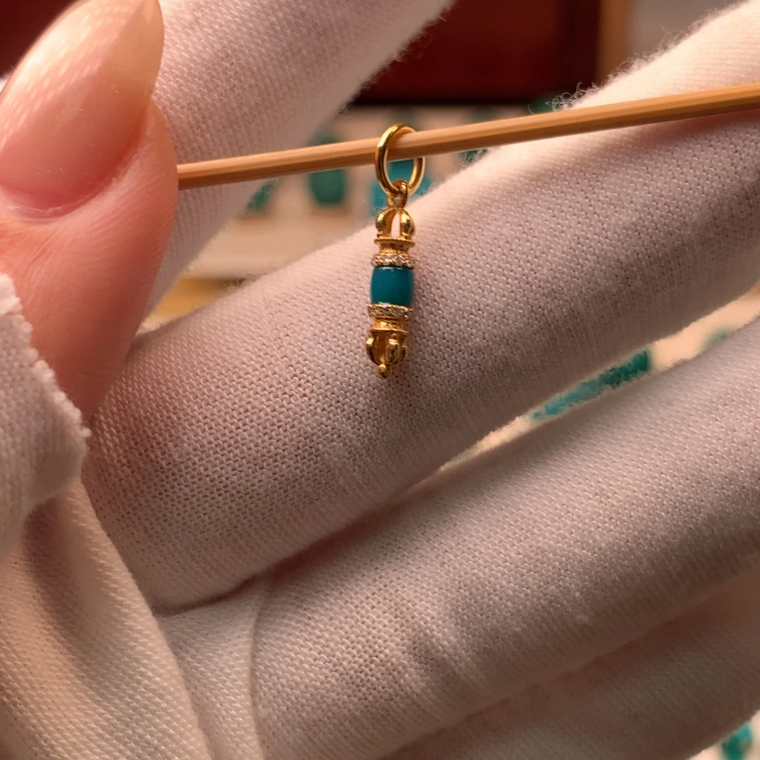 绿松石18K金镶嵌配饰