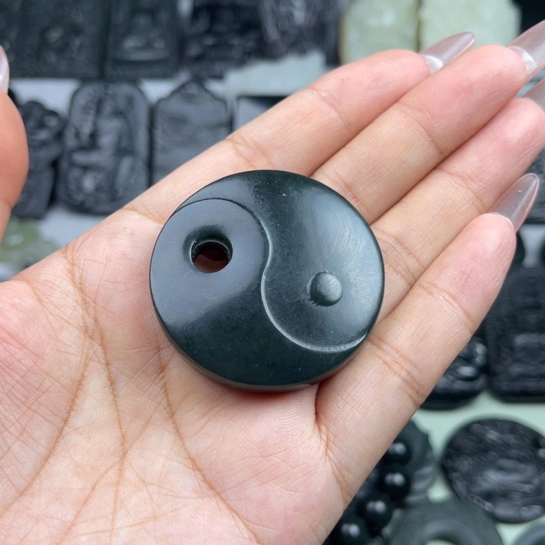 和田玉（青玉）未镶嵌颈饰