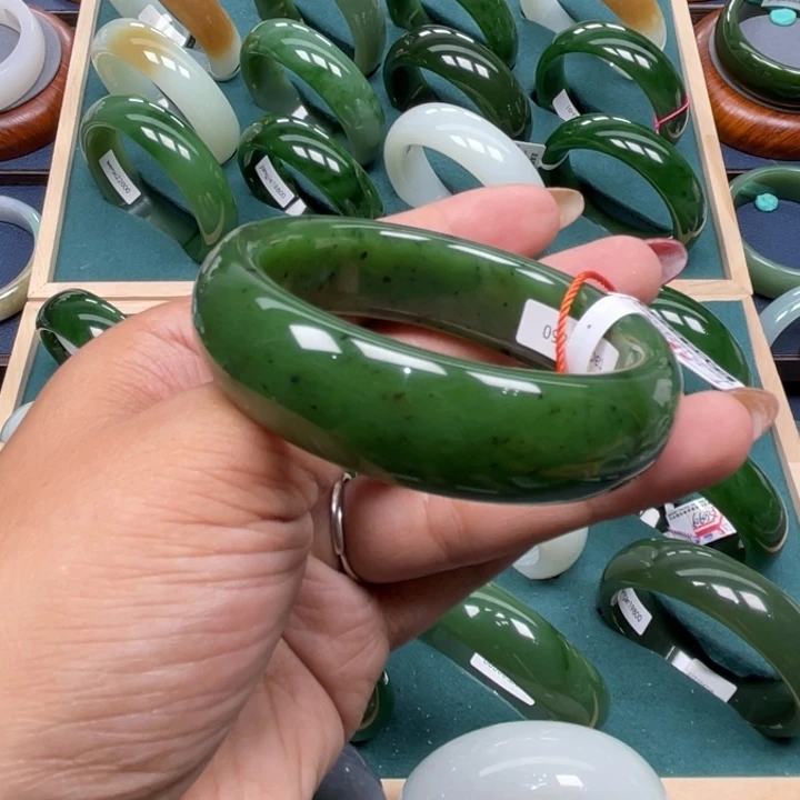 和田玉（碧玉）手镯未镶嵌