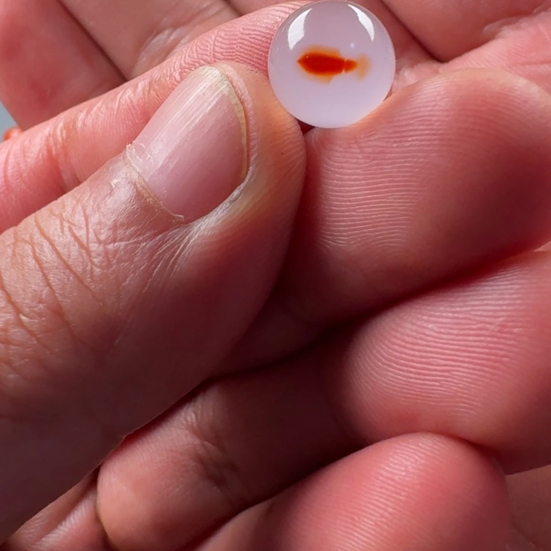 南红玛瑙未镶嵌干掌飘花圆珠10.4