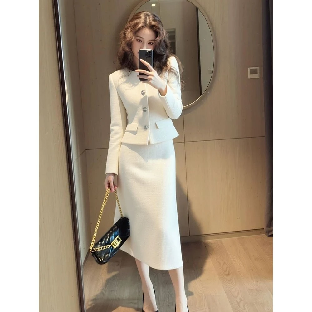 巨好看大方得体职业小香风高级感白色加厚外套半身裙两件套装女冬