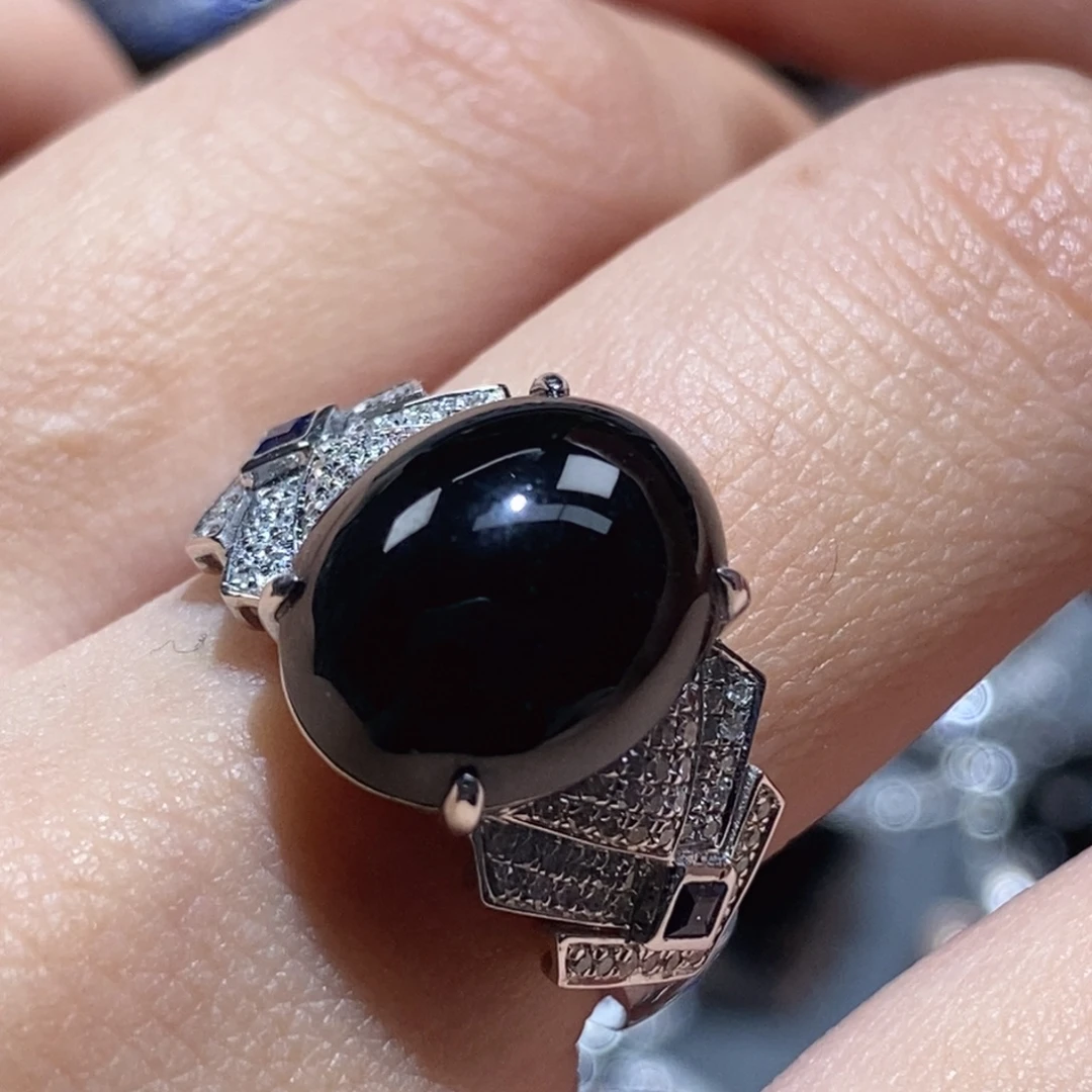 翡翠18K金镶嵌戒指