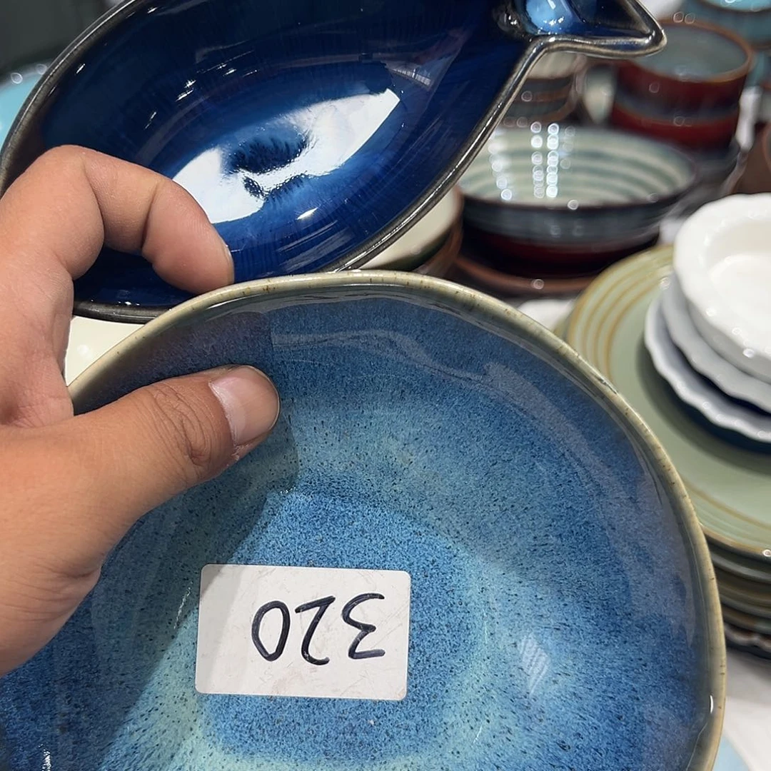 摆件            各一个，。