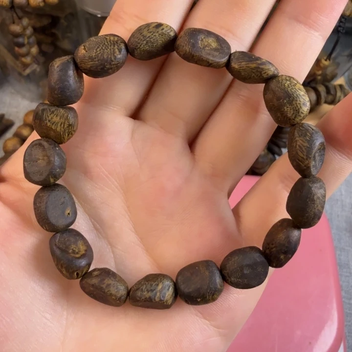 沉香碎屑沉香莺歌绿奇楠1.0随形树钉