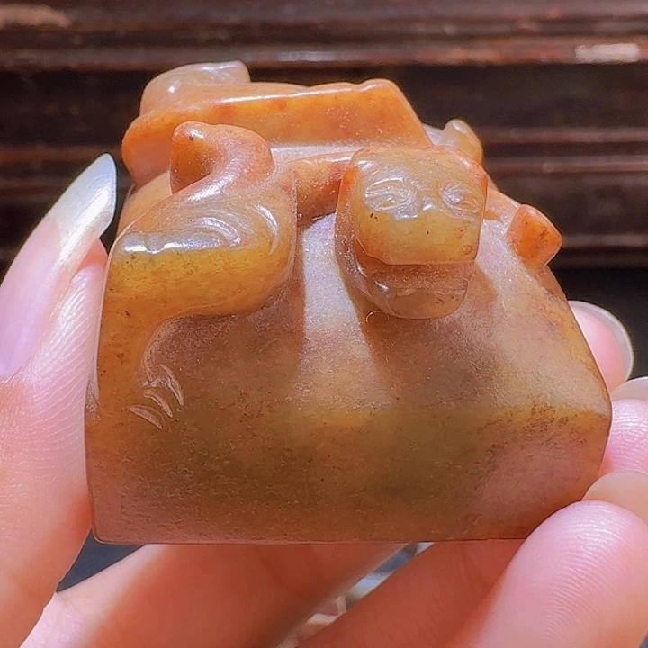 荣***堂和田玉未镶嵌挂件