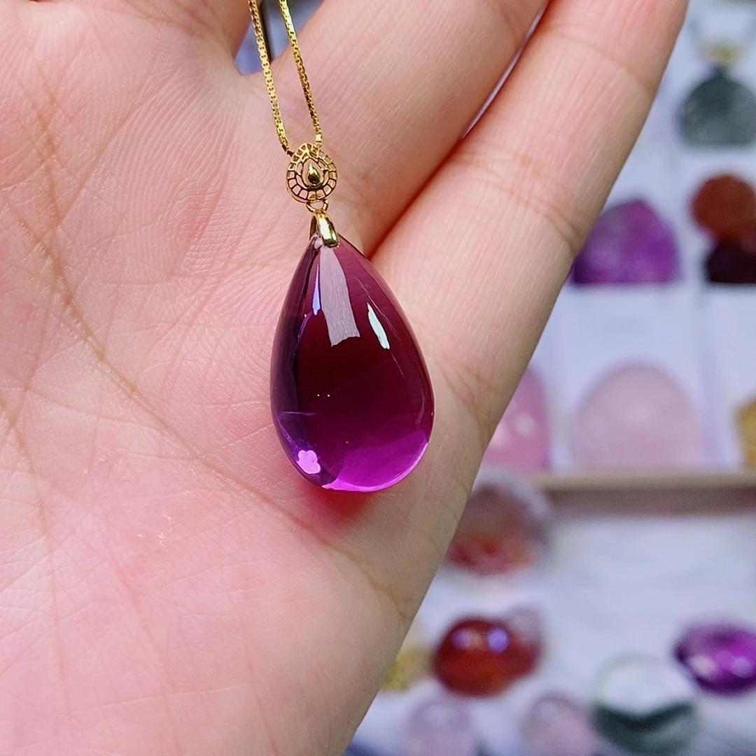 吊坠(赠链)18K金镶嵌水晶