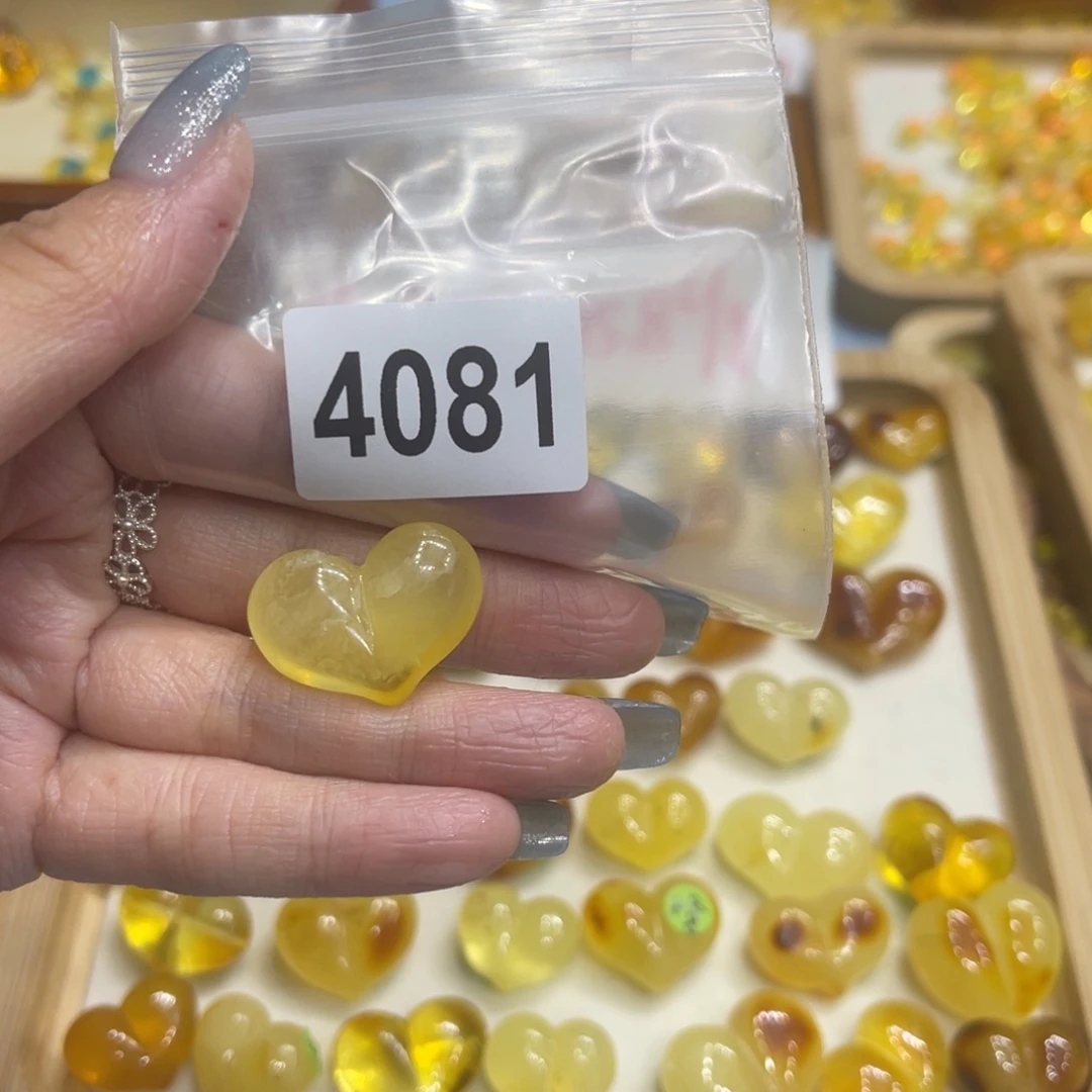 琥珀颈饰未镶嵌蜜蜡